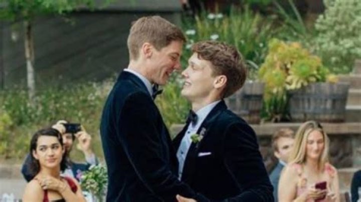 
All About Hunter Doohan Come Out, Gay Marriage and Husband 
