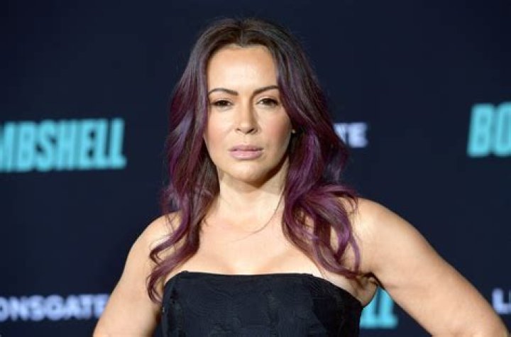 Alyssa Milano Says She’s Not Wearing Blackface but Rather Impersonating Snooki with a Spray Tan