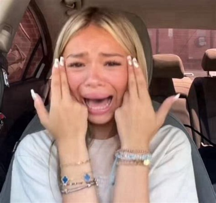 Angela Vandusen Cult Leader TikTok – Why Is @AngelaTheeG0ddess Trending?