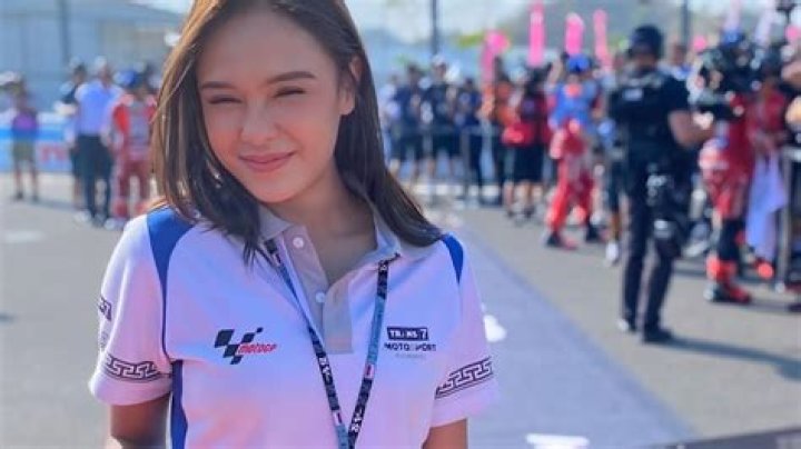 
Angie Ang Height, Weight, Net Worth, Age, Birthday, Wikipedia, Who, Nationality, Biography 