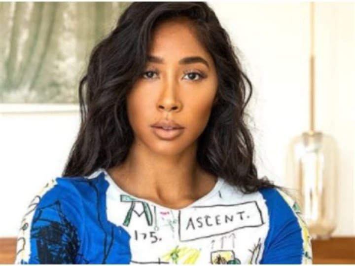 Apryl Jones – Biography, Age, Ethnicity, Parents, Net Worth, Height