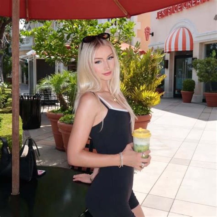 
Bella Rome Height, Weight, Net Worth, Age, Birthday, Wikipedia, Who, Nationality, Biography 