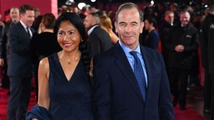 Boxer: Who Is Robson Conceicao Wife Erica Matos? Net Worth And Kids Family