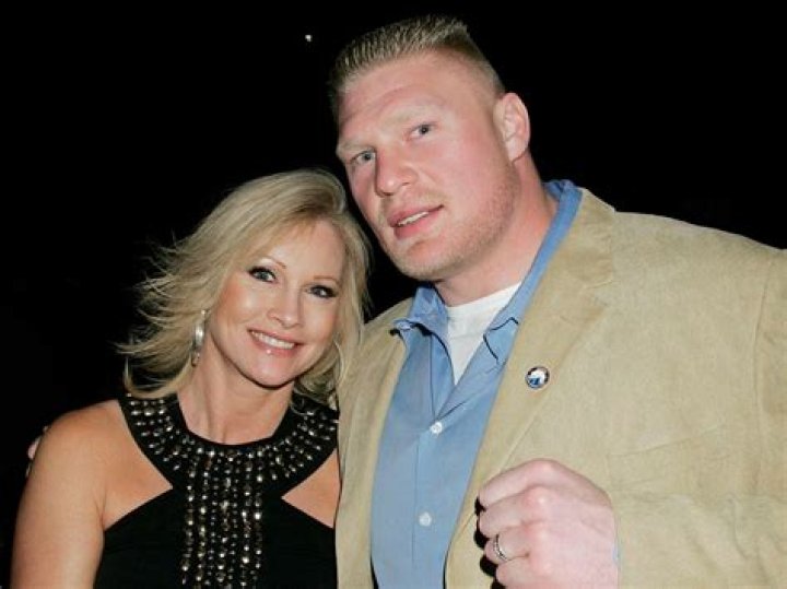Brock Lesnar Wife: Know About His Net Worth, Height and Weight