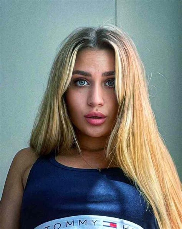 Brooke Holladay Ence Height, Weight, Net Worth, Age, Birthday, Wikipedia, Who, Instagram, Biography