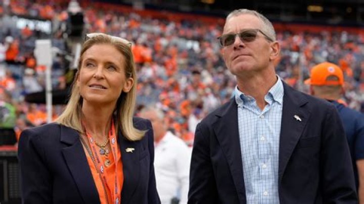 Carrie Walton Penner Daughter, House, Family, Instagram, Mother, Age