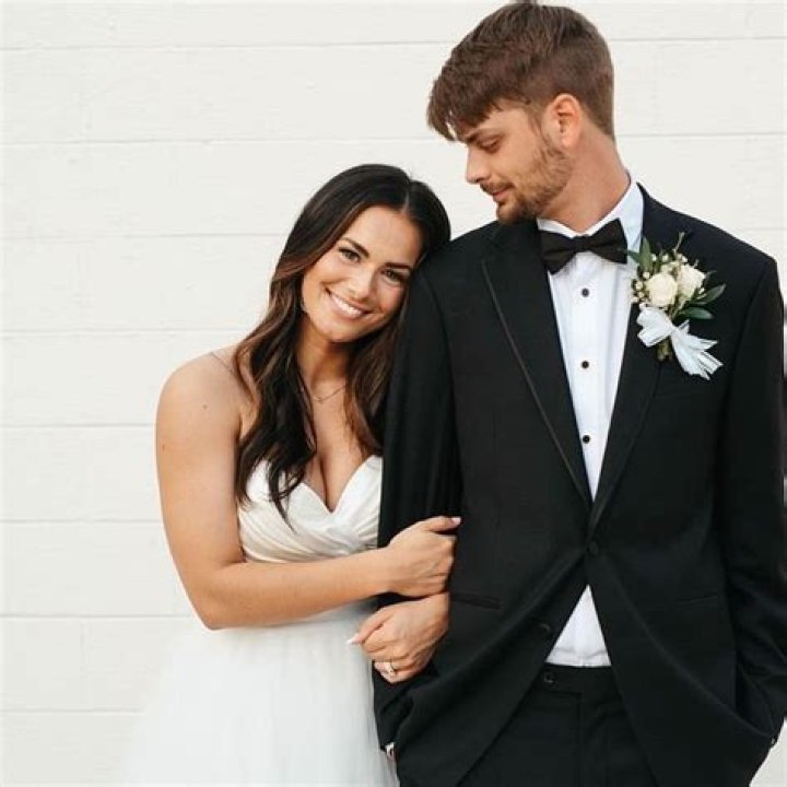 Chandler Hallow (Mr Beast) Age, Height, Girlfriend, Net Worth :: How old is Chandler Hallow?