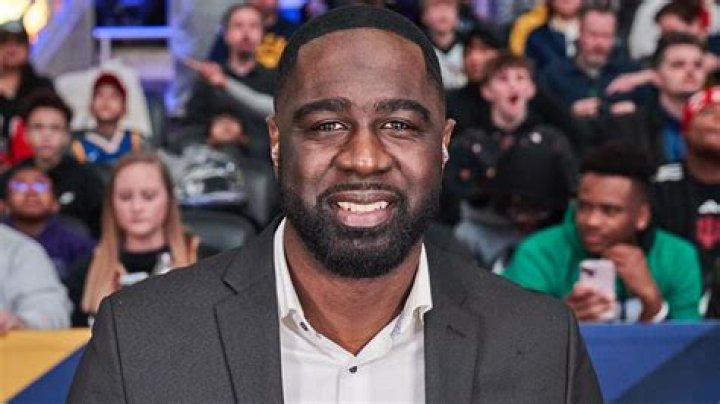 Chris Haynes Age, Wiki (Yahoo Sports) Wife, Salary, Net Worth, Married Facts
