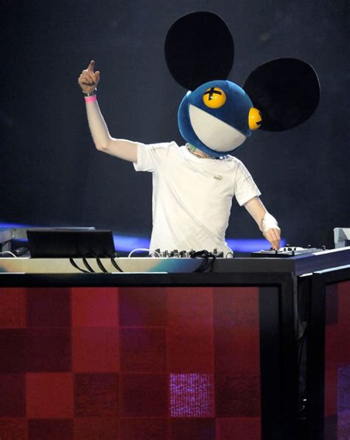 Deadmau5 Girlfriend: Who is Deadmau girlfriend?