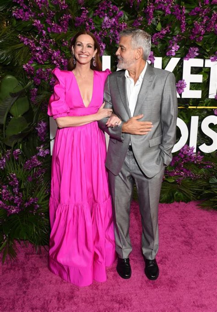 
Do George Clooney and Julia Roberts Recall Their 22-year Friendship? 