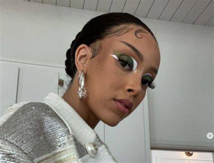 Doja Cat Net Worth: Height, Age, Real Name, Career & More