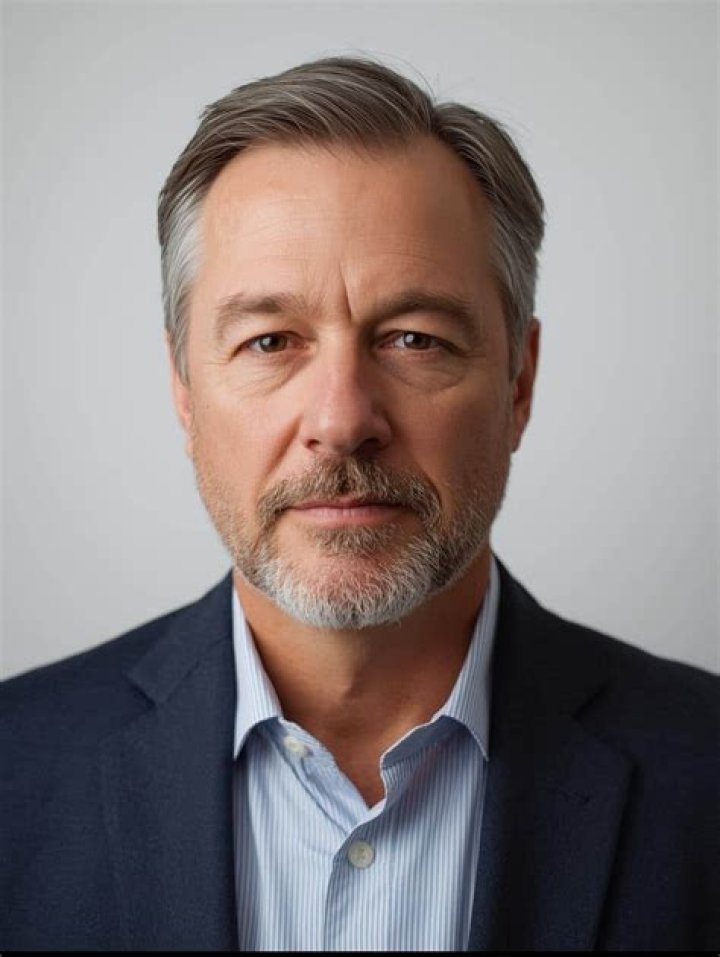 Donald Howard Sutton Age, Wiki, Biography, Parents, Body Measurement, Salary, Net worth