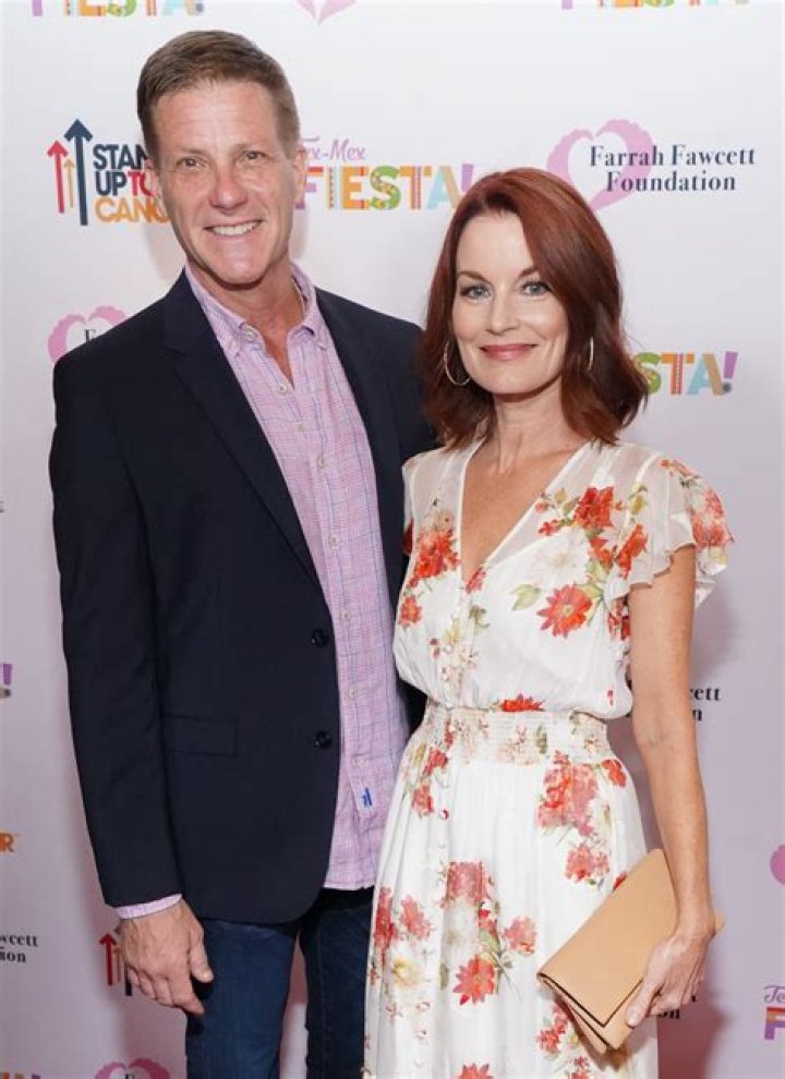 Doug Savant – Net Worth, Wife Laura Leighton, Children, Bio