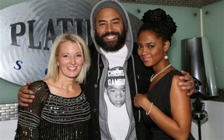 Ebro Darden Biography, Age, Parents, Wife, Daughter, Salary, and Net Worth