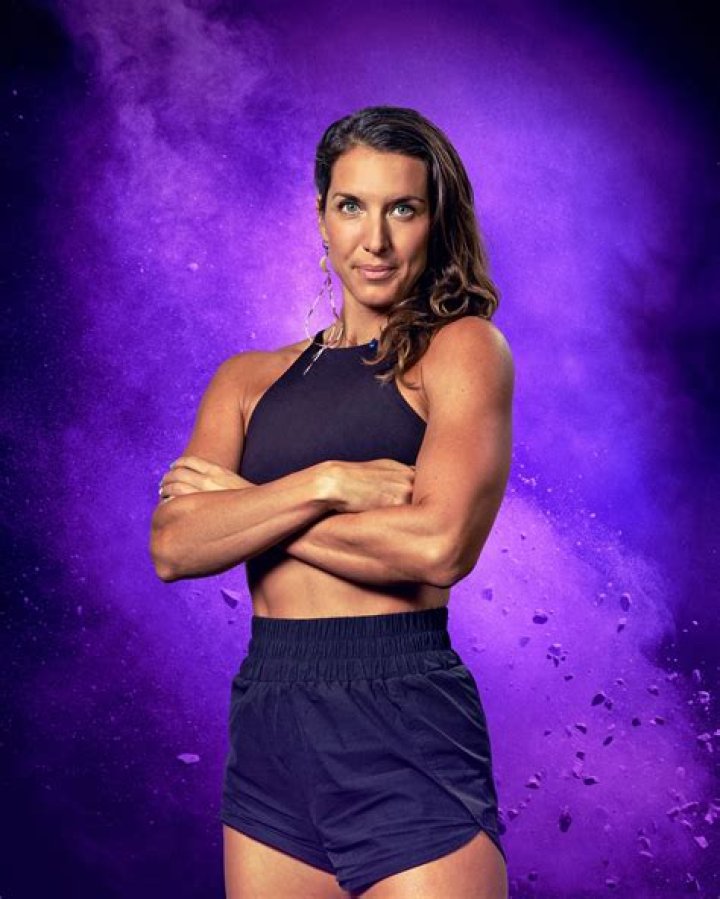 Emily Schromm Bio, Wiki, Age, Height, Education, Dating, Family, CrossFit and Net Worth