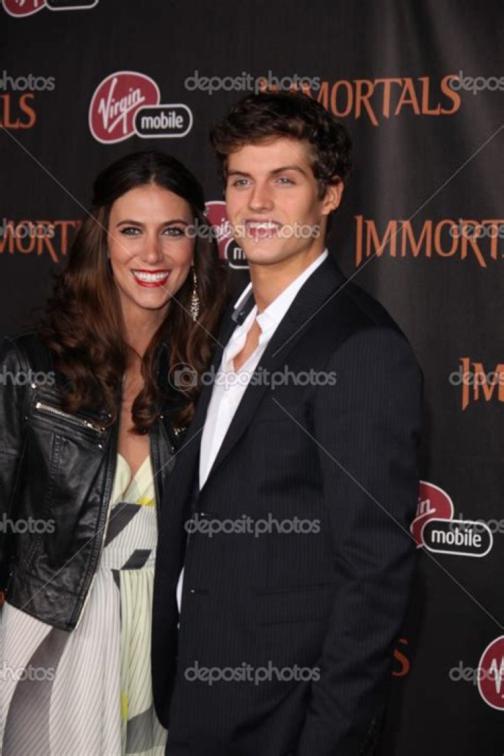 Engrossing Details About Daniel Sharman, His Girlfriend, Movies and TV Shows