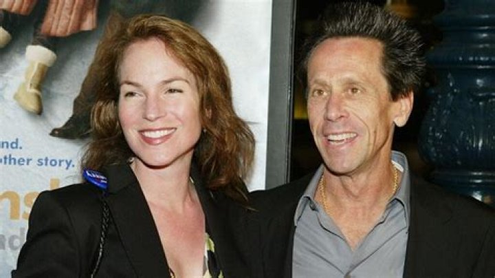 Gigi Levangie Grazer Biography, Age, Height, Education, Parents, Husband, Career, Books, Salary, And Net Worth
