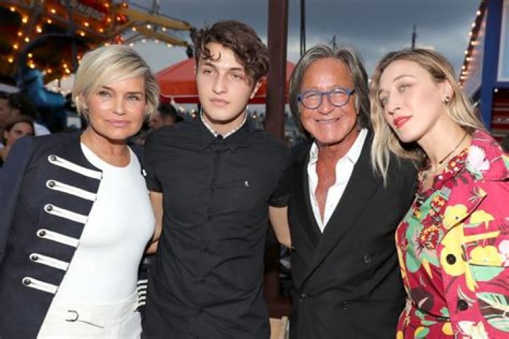 How Old Is Mary Butler? Mohamed Hadid’s First Wife, Children & Family Fact