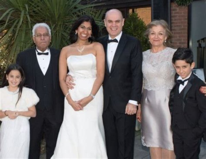 
Is Rael Braverman Jewish? Religion And Family Origin – Suella Braverman Husband 