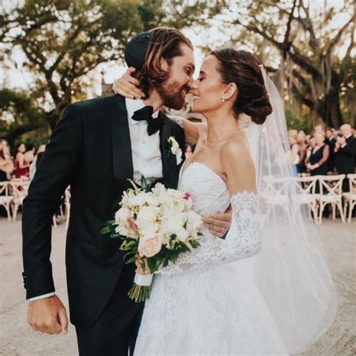 Is Tom Felton Married to Wife Jade Olivia Gordon? Girlfriend or Partner