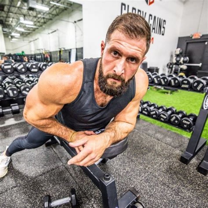 Is Trainer Ryan Humiston Married With Wife? Workout Plan and Steroids Story