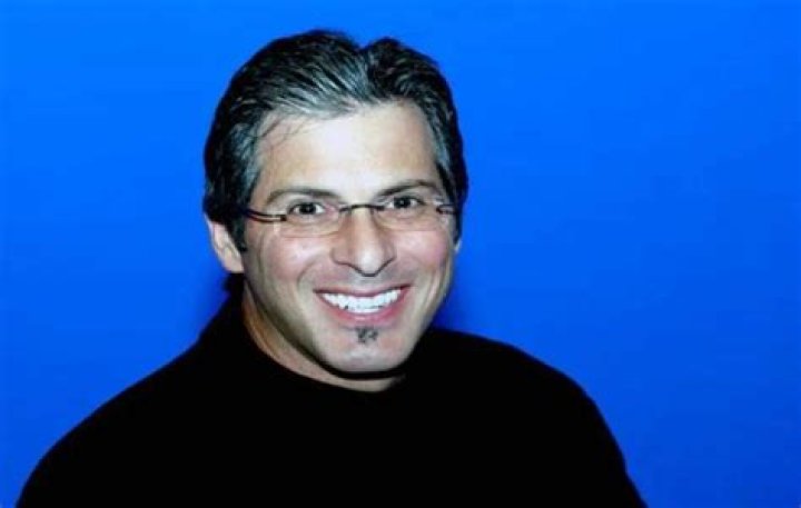 Issa Vegas Height, Weight, Net Worth, Age, Birthday, Wikipedia, Who, Nationality, Biography