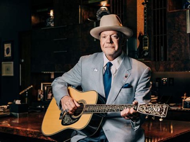 Jim Irsay Net Worth, Guitar Collection, Plane And Age Of The American businessman