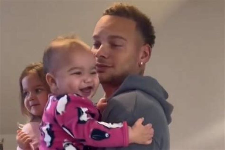 
Kane and Katelyn Brown Celebrate Daughter Kodi Jane’s First Birthday — Watch the Cute Clip! 