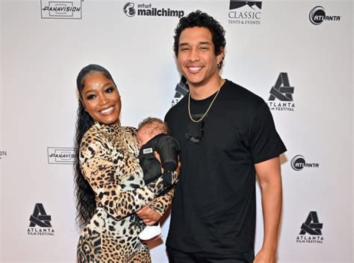 Keke Palmer: Boyfriend, net worth, tattoos, smoking & body measurements