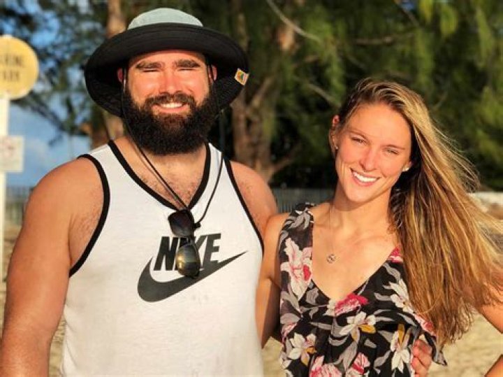 Koe Wetzel Biography, Age, Height, Wikipedia, Net Worth, Wife, Instagram