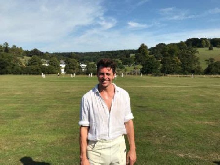 Lachlan Nieboer Height, Weight, Net Worth, Age, Birthday, Wikipedia, Who, Instagram, Biography