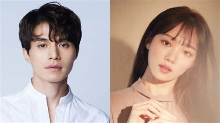 Lee Dong Wook Bio, Wiki, Net Worth, Dating, Girlfriend, Married, Age