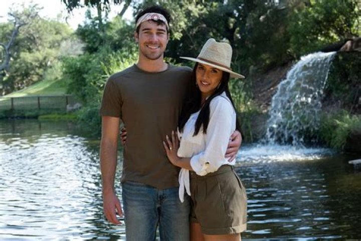 
‘Love Is Blind’ ‘s Cole Barnett Says He Was ‘Walking on Eggshells’ with Ex Zanab Jaffrey 