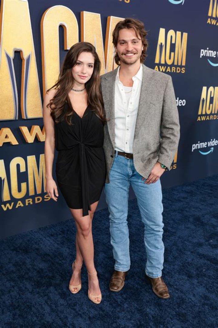 Luke Grimes: Girlfriend, net worth, tattoos, smoking & body facts