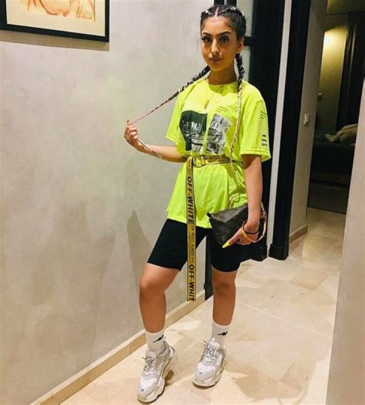 Mahek Bukhari Age, Height, Tik Tok, Instagram