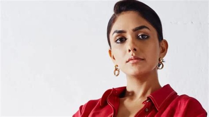 
Mrunal Thakur: There are times when I feel I want to have a baby 