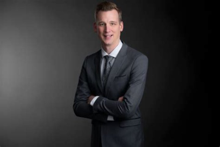 Nick Visser: Senior Reporter Of HuffPost. Meet Him On Twitter & Instagram
