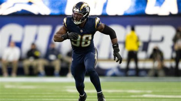 Odafe Oweh Contract, Salary, Jersey Number, Height, PFF, Parents, College, Weight, 40 Tim