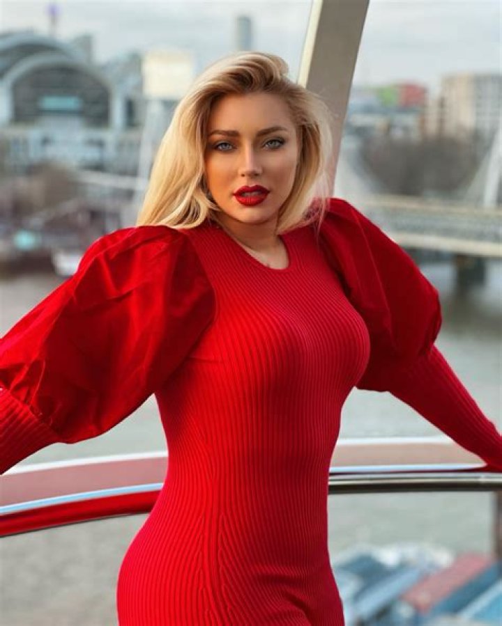 
Pearl Nikolic Height, Weight, Net Worth, Age, Birthday, Wikipedia, Who, Nationality, Biography 