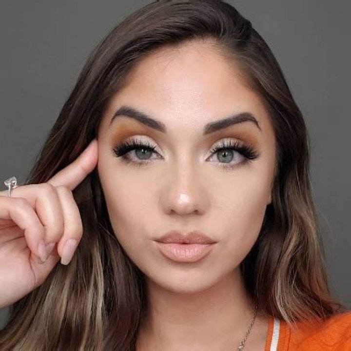 Rikkie Leigh Robertson Height, Weight, Net Worth, Age, Birthday, Wikipedia, Who, Instagram, Biography
