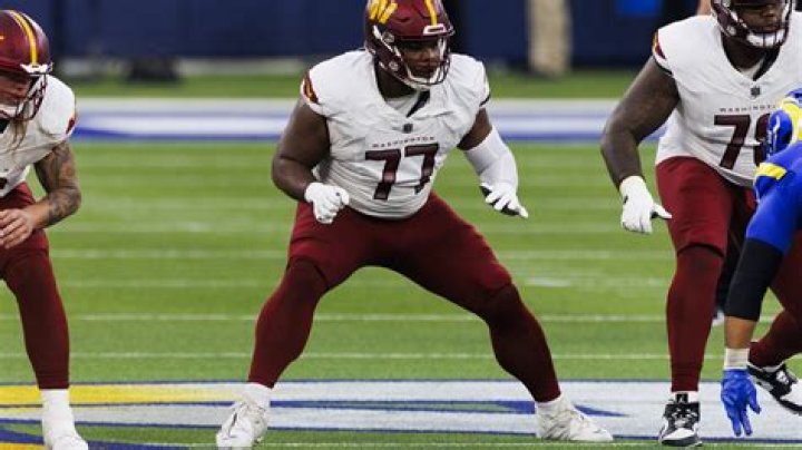 Saahdiq Charles PFF, Salary, Net Worth, Twitter, Madden Rating