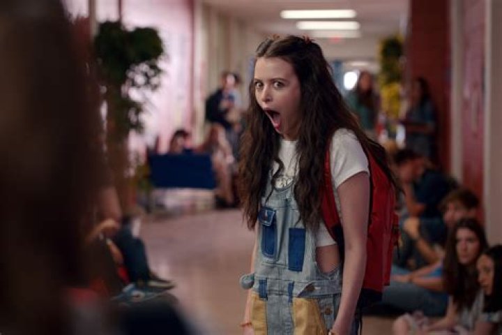 Sara Waisglass (Actress) Wiki, Bio, Age, Height, Weight, Boyfriend, Net Worth, Early Life, Facts