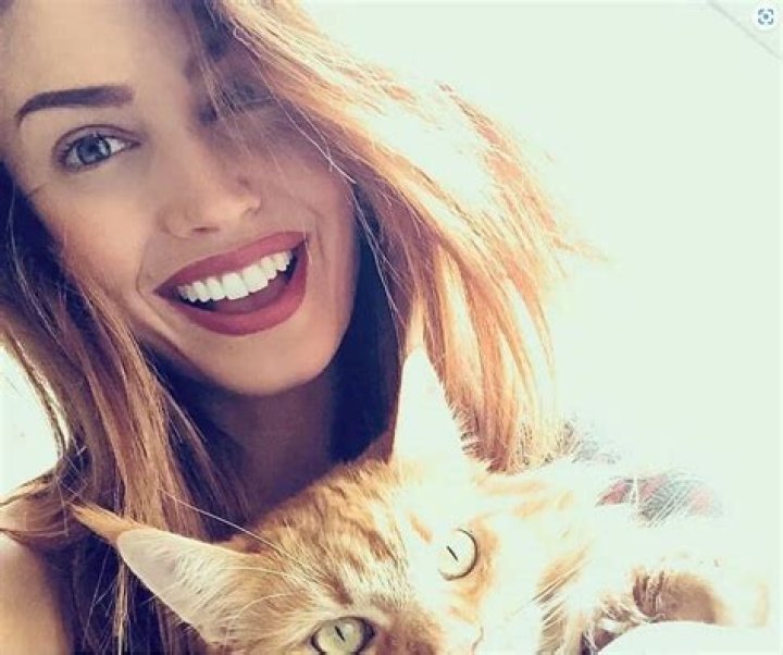 
Seraina Fai Schonenberger Height, Weight, Net Worth, Age, Birthday, Wikipedia, Who, Instagram, Biography 