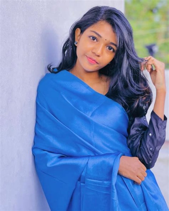 Sonia (singer)’s biography, net worth, fact, career, awards and life story