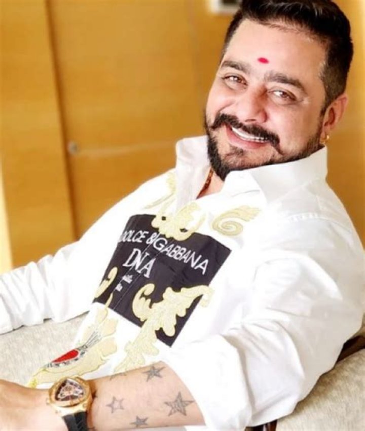 Sunny Hindustani Height, Weight, Net Worth, Age, Birthday, Wikipedia, Who, Nationality, Biography