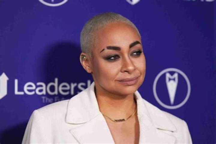 
Symone Height, Weight, Net Worth, Age, Birthday, Wikipedia, Who, Nationality, Biography 