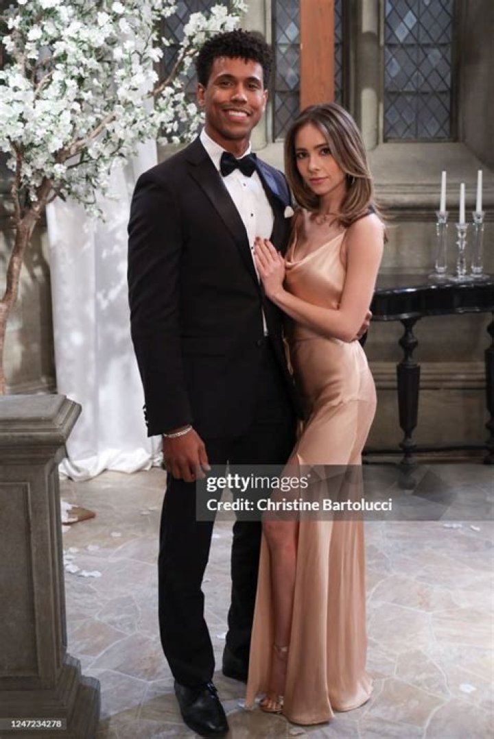 Tajh Bellow Net Worth, Wiki, Wife, Age, Height, Married, Bio