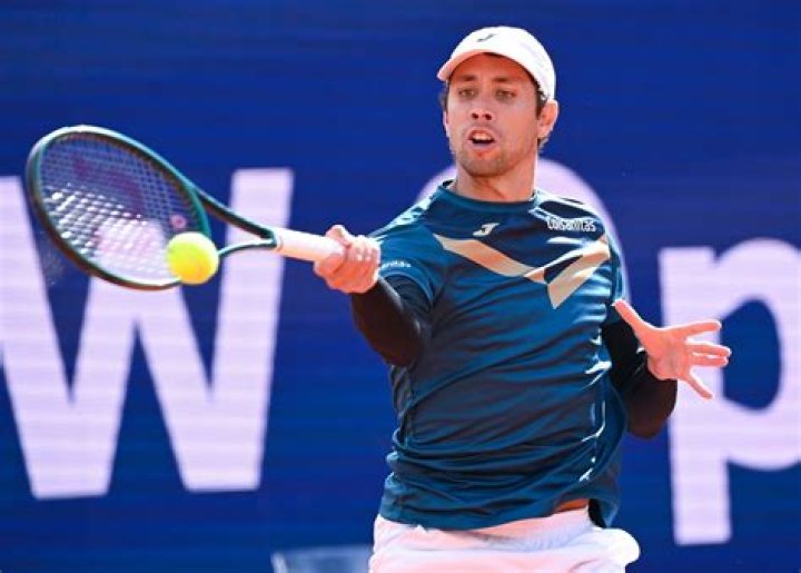 Tennis: Who Are Daniel Elahi Galan Parents? Meet His Santos and Doris Galan