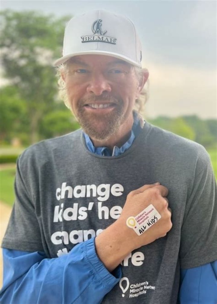 
Toby Rice Height, Weight, Net Worth, Age, Birthday, Wikipedia, Who, Nationality, Biography 
