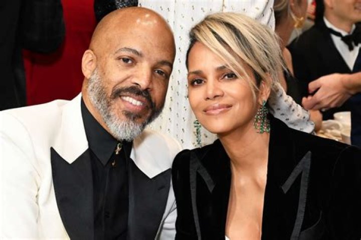 Van Hunt Net Worth: How Rich is Halle Berry’s Boyfriend Actually?